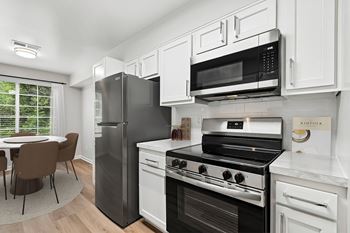 Newly renovated eat-in kitchen*